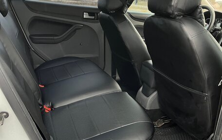 Ford Focus II рестайлинг, 2009 год, 550 000 рублей, 21 фотография