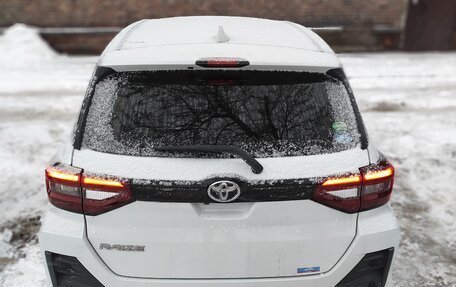 Toyota Raize I, 2019 год, 1 380 000 рублей, 2 фотография