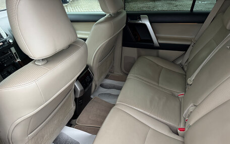 Toyota Land Cruiser Prado 150 рестайлинг 2, 2012 год, 3 440 000 рублей, 13 фотография