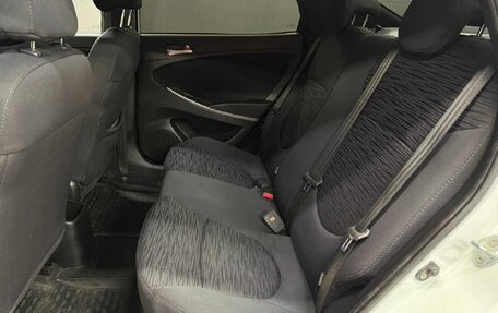 Hyundai Solaris II рестайлинг, 2014 год, 789 999 рублей, 17 фотография