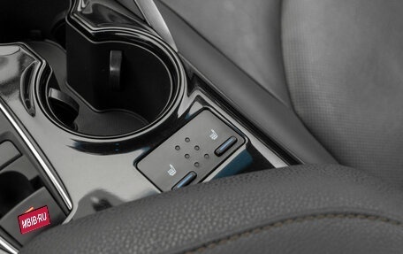 Toyota Camry, 2020 год, 3 080 000 рублей, 2 фотография