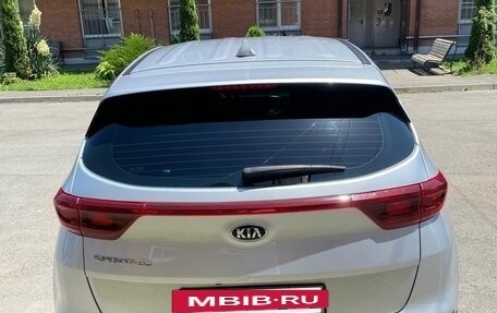 KIA Sportage IV рестайлинг, 2018 год, 2 000 000 рублей, 2 фотография