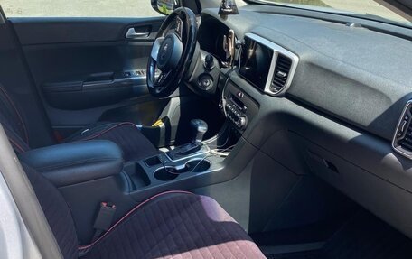 KIA Sportage IV рестайлинг, 2018 год, 2 000 000 рублей, 5 фотография