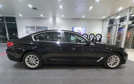 BMW 5 серия, 2019 год, 3 200 000 рублей, 8 фотография