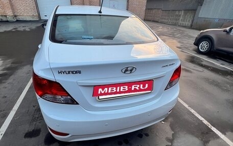 Hyundai Solaris II рестайлинг, 2013 год, 1 000 000 рублей, 3 фотография