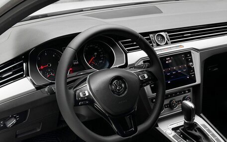 Volkswagen Passat B8 рестайлинг, 2018 год, 2 299 000 рублей, 10 фотография