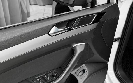 Volkswagen Passat B8 рестайлинг, 2018 год, 2 299 000 рублей, 17 фотография