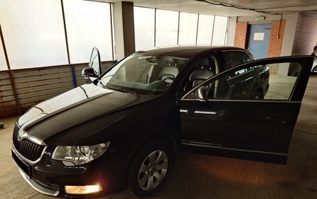 Skoda Superb III рестайлинг, 2011 год, 1 800 000 рублей, 9 фотография