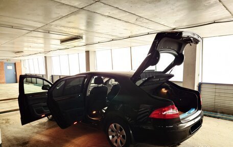 Skoda Superb III рестайлинг, 2011 год, 1 800 000 рублей, 10 фотография