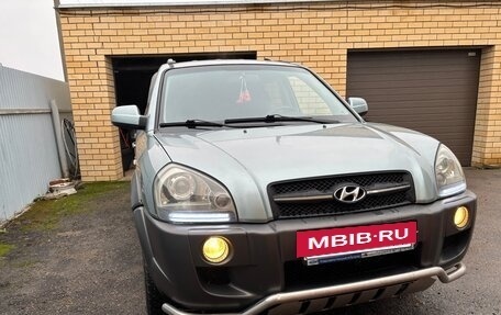 Hyundai Tucson III, 2006 год, 780 000 рублей, 2 фотография