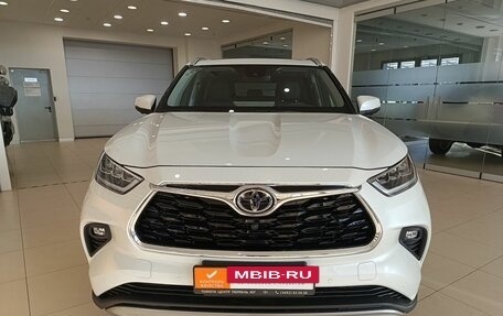 Toyota Highlander, 2025 год, 6 000 000 рублей, 2 фотография