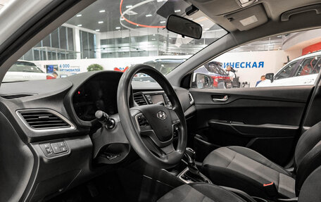 Hyundai Solaris II рестайлинг, 2018 год, 1 365 000 рублей, 20 фотография