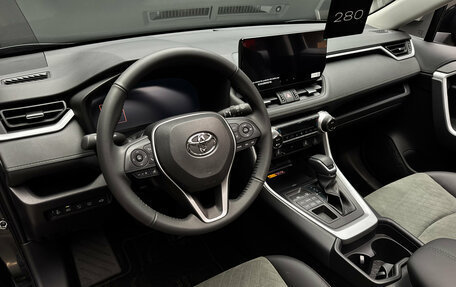 Toyota RAV4, 2025 год, 4 450 000 рублей, 13 фотография