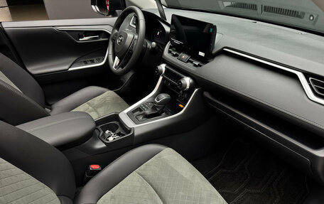 Toyota RAV4, 2025 год, 4 450 000 рублей, 12 фотография