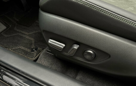 Toyota RAV4, 2025 год, 4 450 000 рублей, 17 фотография
