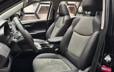 Toyota RAV4, 2025 год, 4 450 000 рублей, 14 фотография