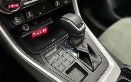 Toyota RAV4, 2025 год, 4 450 000 рублей, 18 фотография