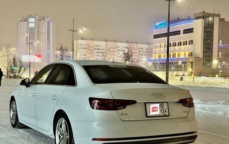 Audi A4, 2018 год, 2 430 000 рублей, 4 фотография