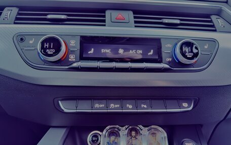 Audi A4, 2018 год, 2 430 000 рублей, 15 фотография