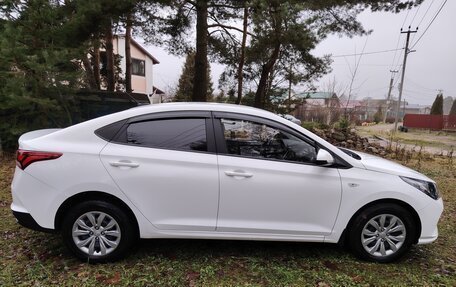 Hyundai Solaris II рестайлинг, 2021 год, 1 365 000 рублей, 4 фотография