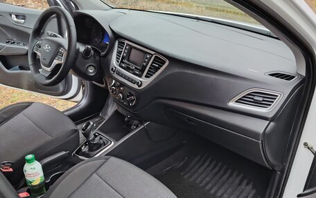 Hyundai Solaris II рестайлинг, 2021 год, 1 365 000 рублей, 17 фотография