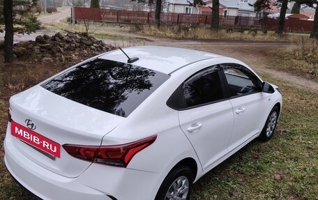 Hyundai Solaris II рестайлинг, 2021 год, 1 365 000 рублей, 11 фотография