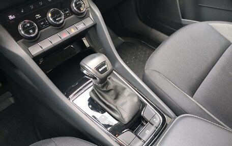 Skoda Karoq I, 2021 год, 2 490 000 рублей, 23 фотография