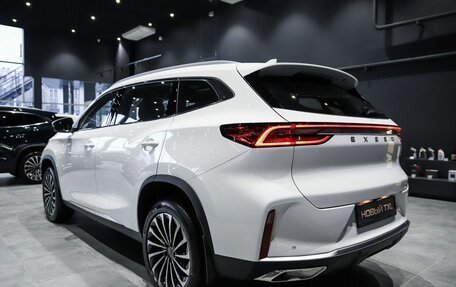 CheryExeed TXL, 2024 год, 3 900 000 рублей, 5 фотография