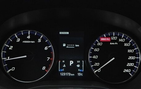 Mitsubishi Outlander III рестайлинг 3, 2022 год, 2 500 000 рублей, 12 фотография