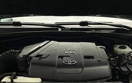 Toyota Land Cruiser Prado 120 рестайлинг, 2004 год, 1 695 000 рублей, 12 фотография