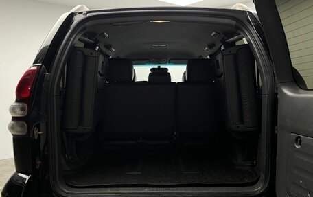 Toyota Land Cruiser Prado 120 рестайлинг, 2004 год, 1 695 000 рублей, 13 фотография