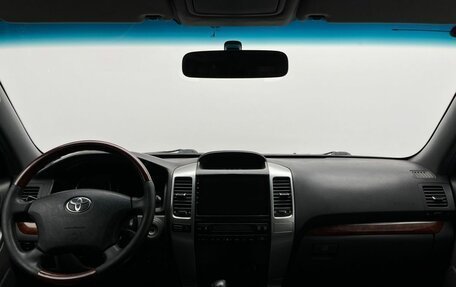 Toyota Land Cruiser Prado 120 рестайлинг, 2004 год, 1 695 000 рублей, 22 фотография