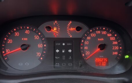 Renault Symbol I, 2005 год, 175 000 рублей, 23 фотография