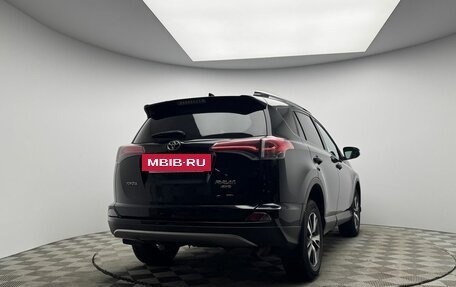 Toyota RAV4, 2017 год, 2 049 000 рублей, 5 фотография