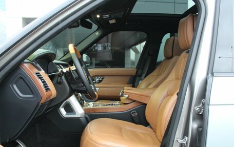 Land Rover Range Rover IV рестайлинг, 2018 год, 7 500 000 рублей, 10 фотография