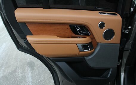 Land Rover Range Rover IV рестайлинг, 2018 год, 7 500 000 рублей, 23 фотография