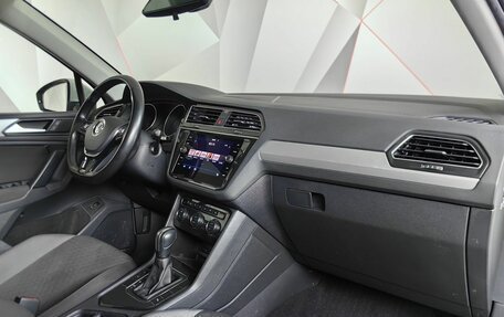 Volkswagen Tiguan II, 2019 год, 2 295 000 рублей, 10 фотография