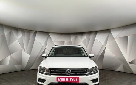 Volkswagen Tiguan II, 2019 год, 2 295 000 рублей, 7 фотография
