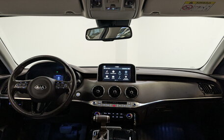 KIA Stinger I, 2018 год, 2 490 000 рублей, 14 фотография