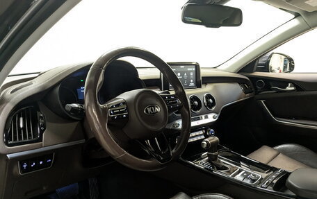 KIA Stinger I, 2018 год, 2 490 000 рублей, 16 фотография