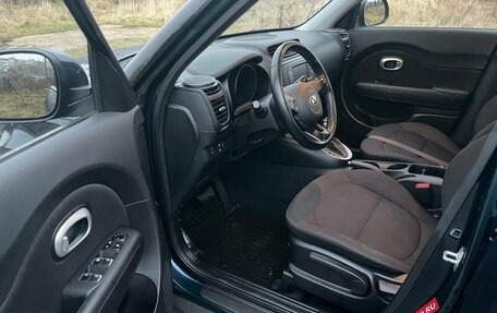 KIA Soul II рестайлинг, 2017 год, 1 585 000 рублей, 11 фотография