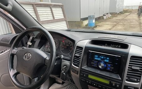 Toyota Land Cruiser Prado 120 рестайлинг, 2005 год, 1 350 000 рублей, 10 фотография