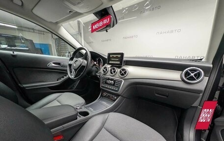 Mercedes-Benz GLA, 2015 год, 1 895 000 рублей, 13 фотография