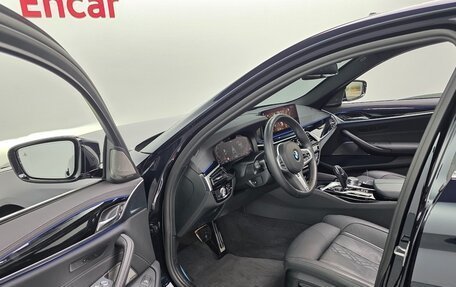 BMW 5 серия, 2022 год, 5 300 000 рублей, 15 фотография