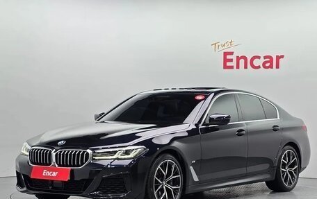 BMW 5 серия, 2022 год, 5 300 000 рублей, 2 фотография