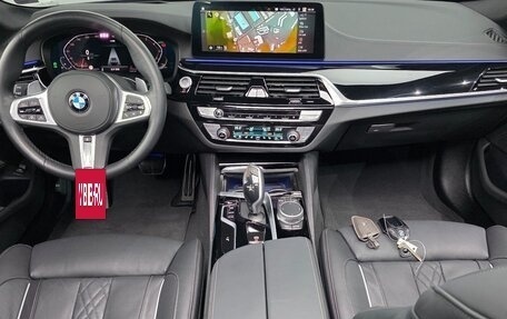 BMW 5 серия, 2022 год, 5 300 000 рублей, 9 фотография