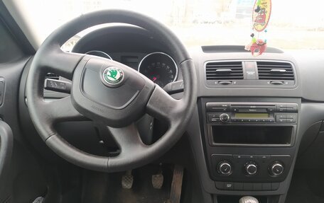 Skoda Yeti I рестайлинг, 2012 год, 700 000 рублей, 10 фотография