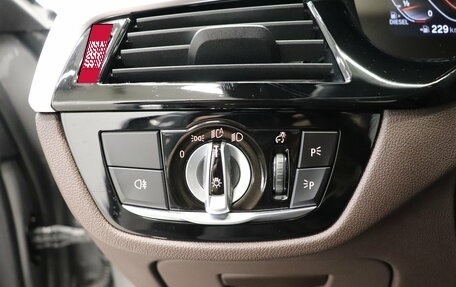 BMW 5 серия, 2020 год, 5 890 000 рублей, 16 фотография