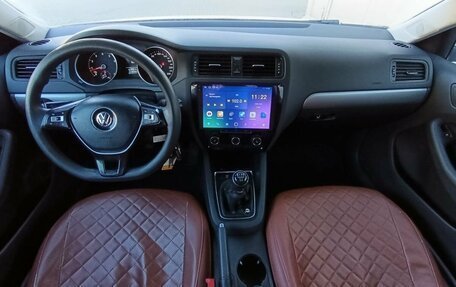 Volkswagen Jetta VI, 2015 год, 930 000 рублей, 17 фотография