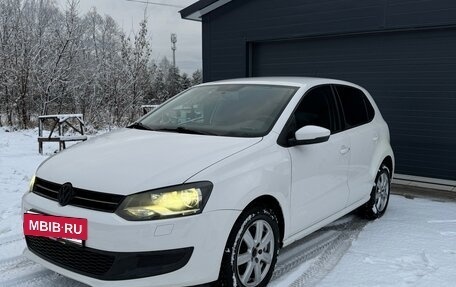 Volkswagen Polo VI (EU Market), 2012 год, 830 000 рублей, 2 фотография
